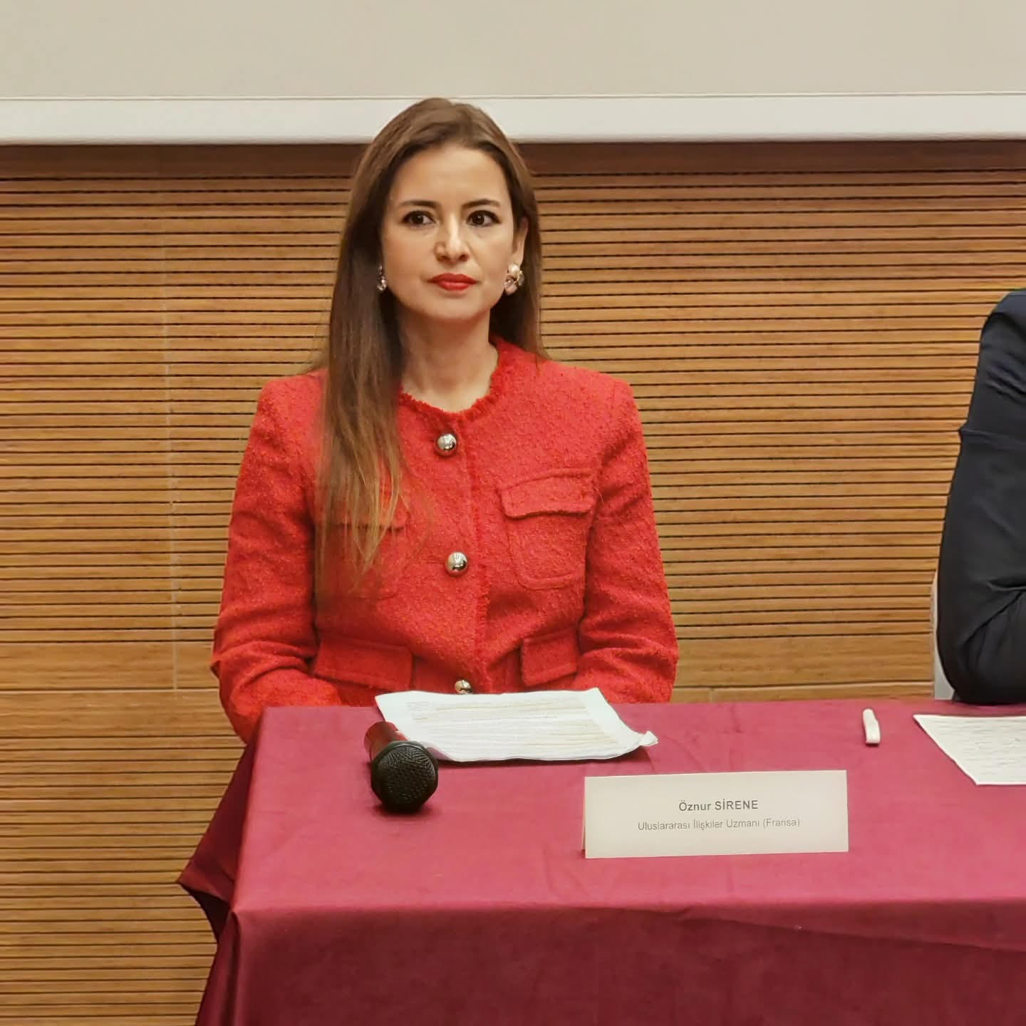 Erzincan Binali Yıldırım Üniversitesi'nde Avrupalı Türklerin karşılaştıkları zorlukları anlattım
